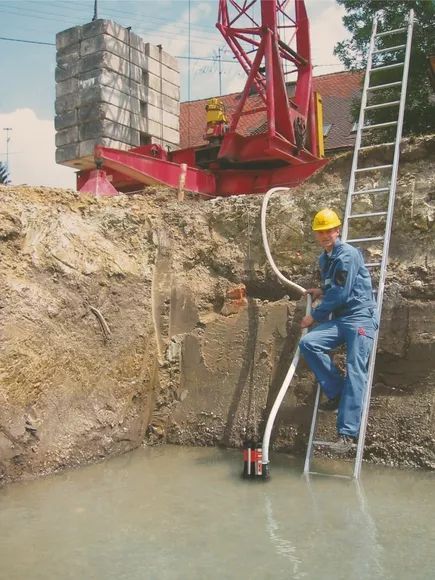 Мощный погружной насос для грязной воды AL-KO Drain 20000 HD : 1300 Вт, 20000 л/ч VSE 112836 VSE фото