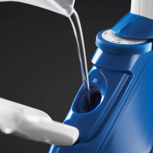 Утюг Russell Hobbs 24830-56 Light & Easy Brights Sapphire 2400 Вт 0752 фото