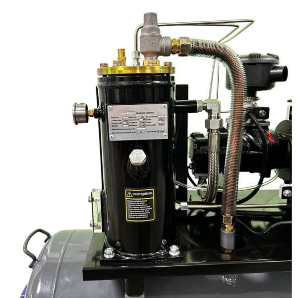 Гвинтовий повітряний компресор 200 л GTM DLG5.5V масляний : 200л, 380 В, 5.5 кВт, 680 л/хв 27293 фото