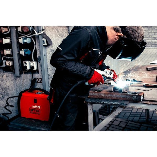 Инверторный сварочный полуавтомат GTM MIG-200ES LED: 6.8кВт, MIG/MAG, MMA, TIG (50661) 50661 фото