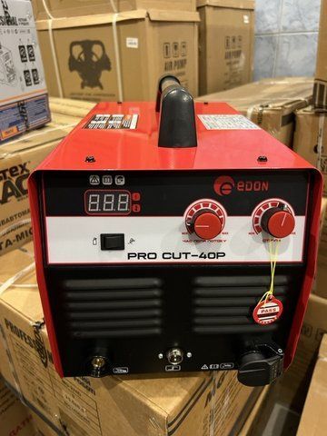 Мощный плазморез Edon Pro CUT 40P (с компрессором) : 6.8 кВт, ток 40 А, КПД 85%, толщина реза 12 мм Pro CUT-40P фото